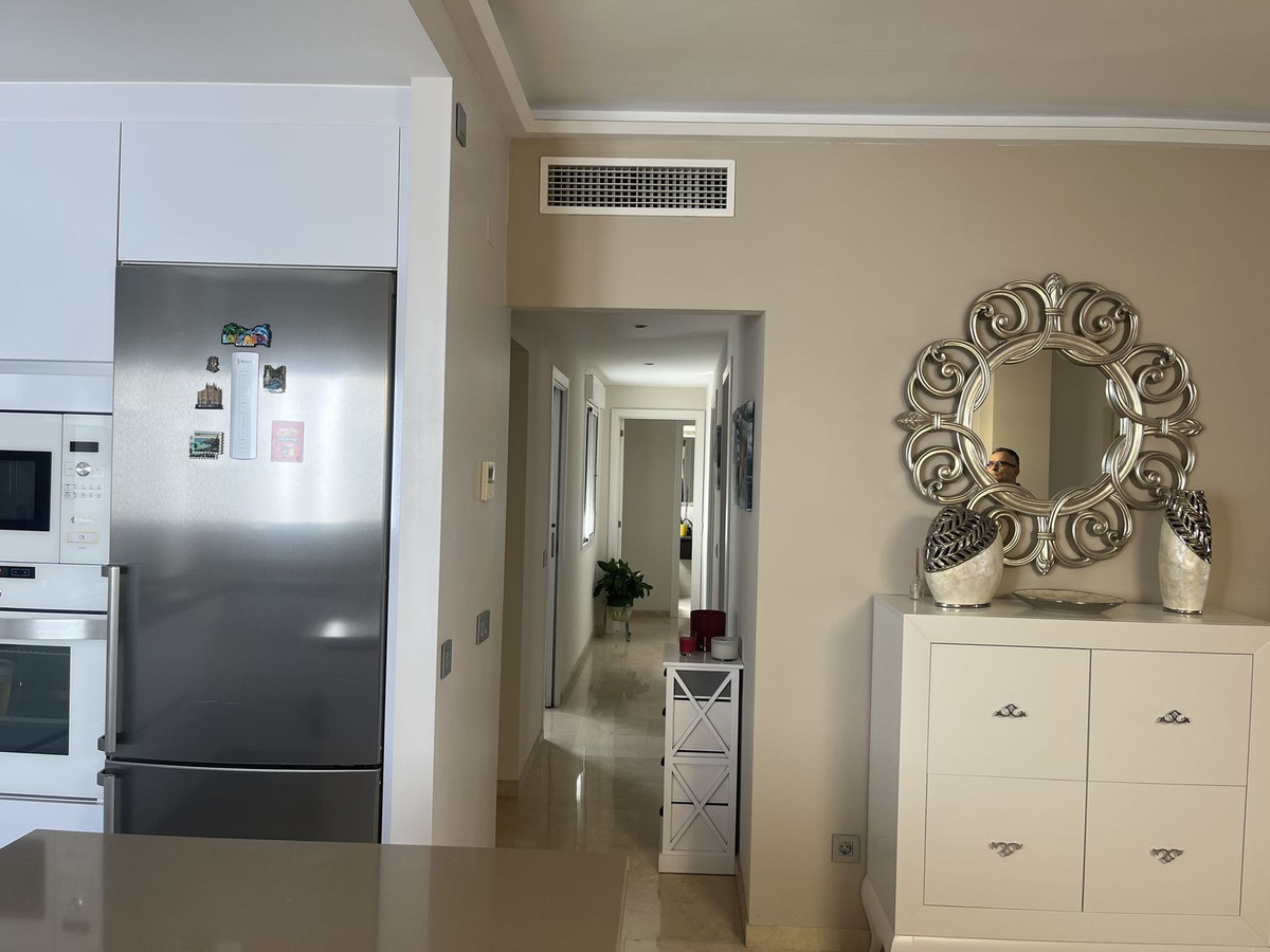 3 Bed Apartment for sale in Estepona Costa Del Sol, Málaga, Spain
