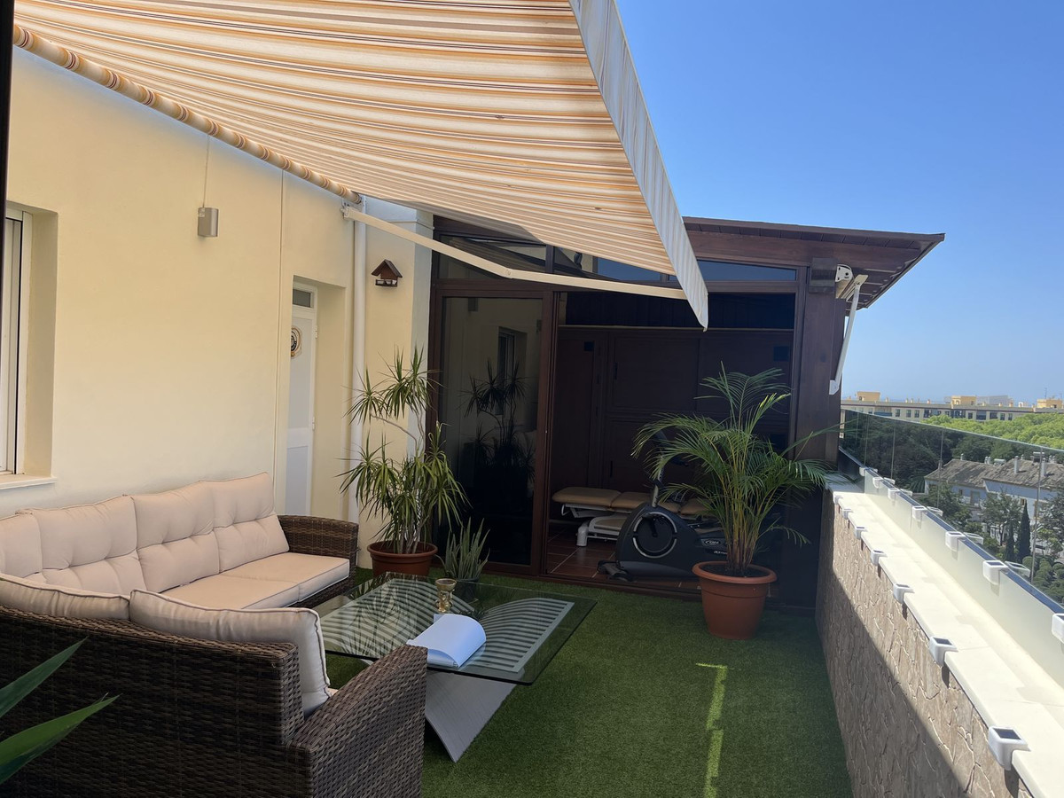 3 Bed Apartment for sale in Estepona Costa Del Sol, Málaga, Spain
