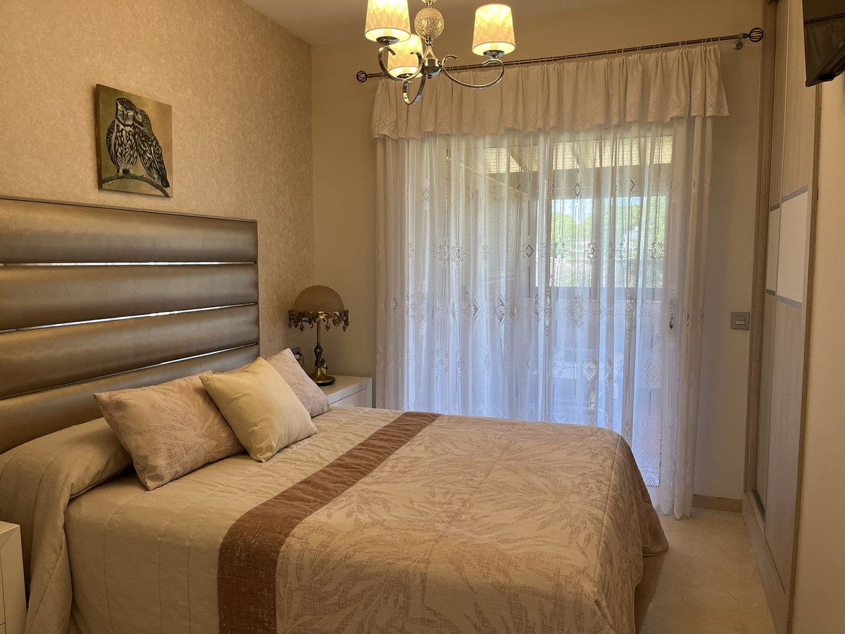 3 Bed Apartment for sale in Estepona Costa Del Sol, Málaga, Spain