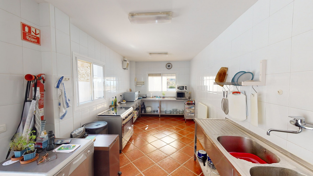 Se vende Villa - Chalet de 7 dormitorios en Costa Del Sol East, Málaga, España