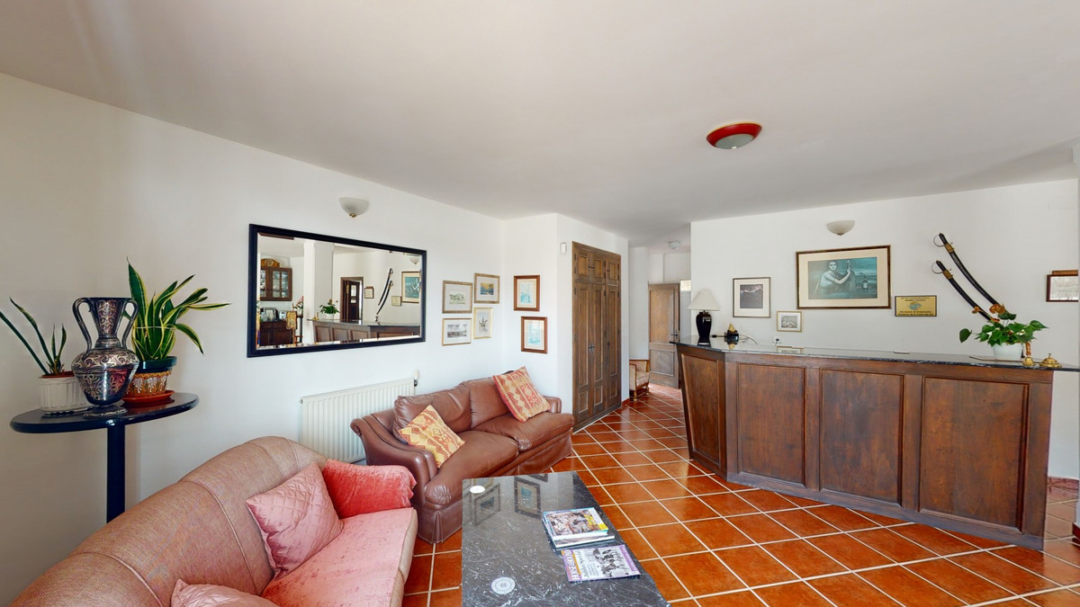 Se vende Villa - Chalet de 7 dormitorios en Costa Del Sol East, Málaga, España