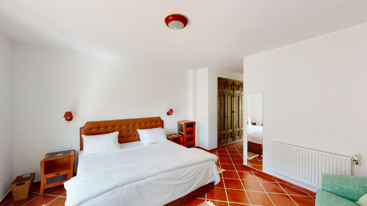 Se vende Villa - Chalet de 7 dormitorios en Costa Del Sol East, Málaga, España