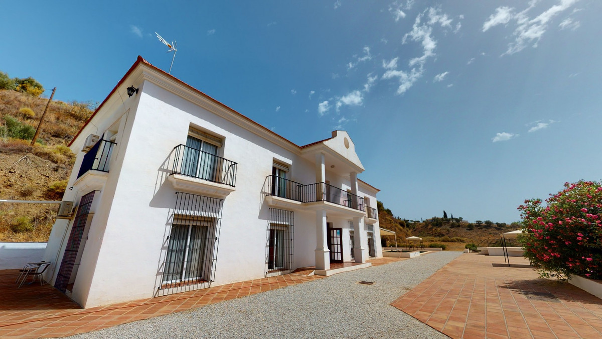 Se vende Villa - Chalet de 7 dormitorios en Costa Del Sol East, Málaga, España