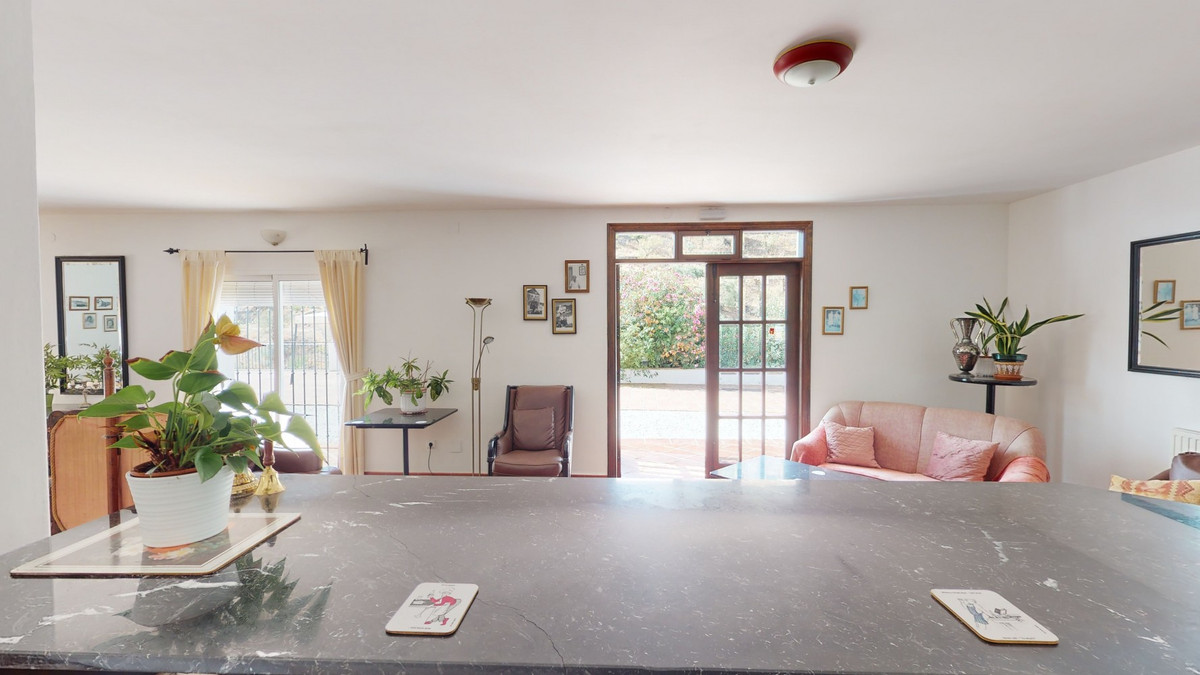 Se vende Villa - Chalet de 7 dormitorios en Costa Del Sol East, Málaga, España