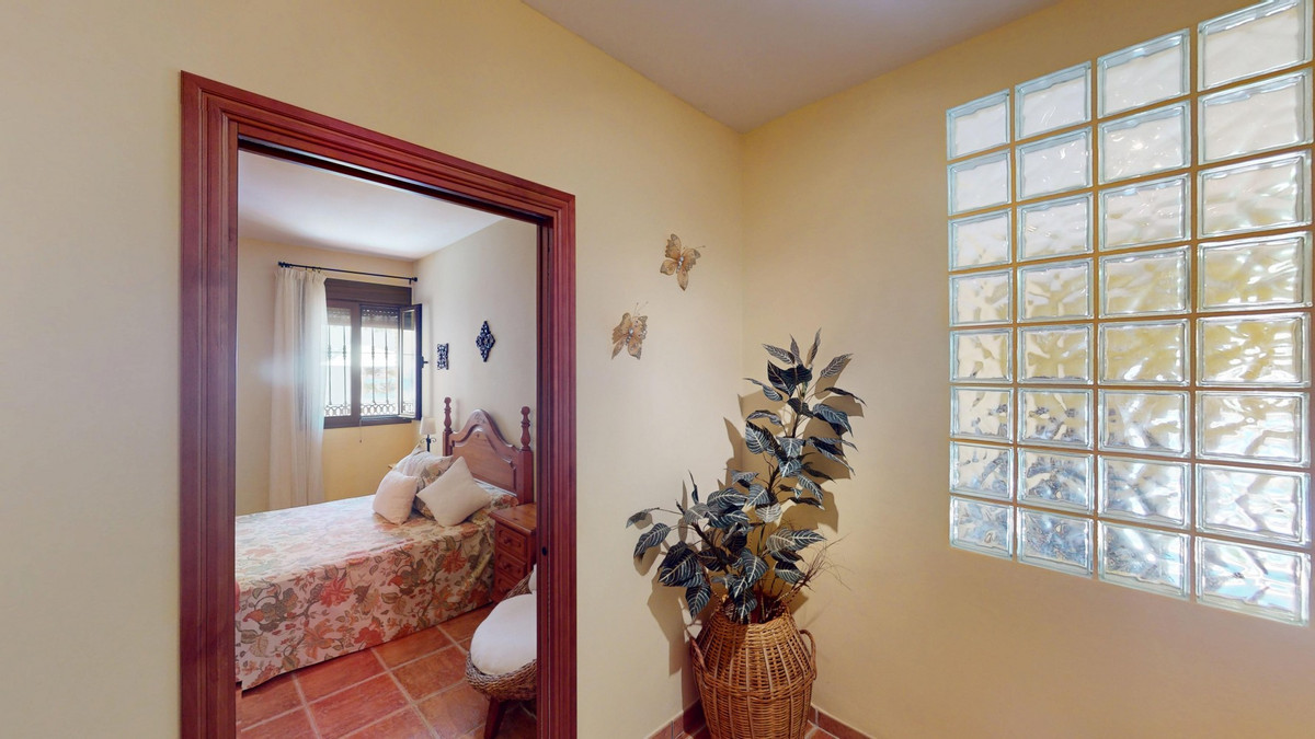 Se vende Villa - Chalet de 3 dormitorios en Costa Del Sol East, Málaga, España