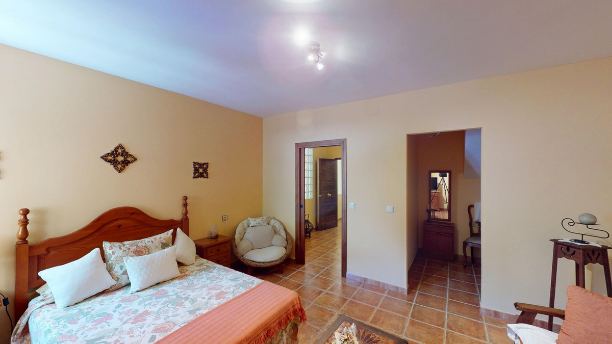 Se vende Villa - Chalet de 3 dormitorios en Costa Del Sol East, Málaga, España