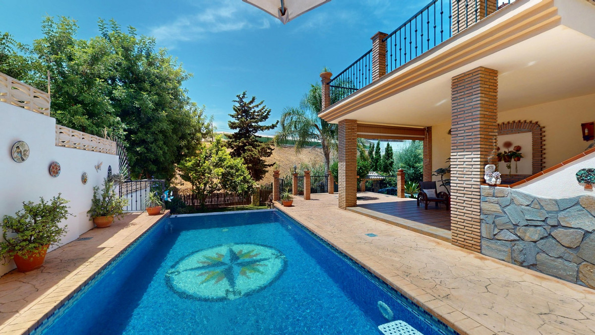 Se vende Villa - Chalet de 3 dormitorios en Costa Del Sol East, Málaga, España