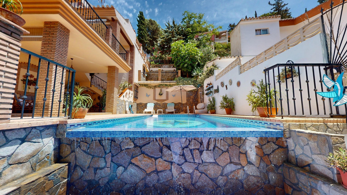 Se vende Villa - Chalet de 3 dormitorios en Costa Del Sol East, Málaga, España