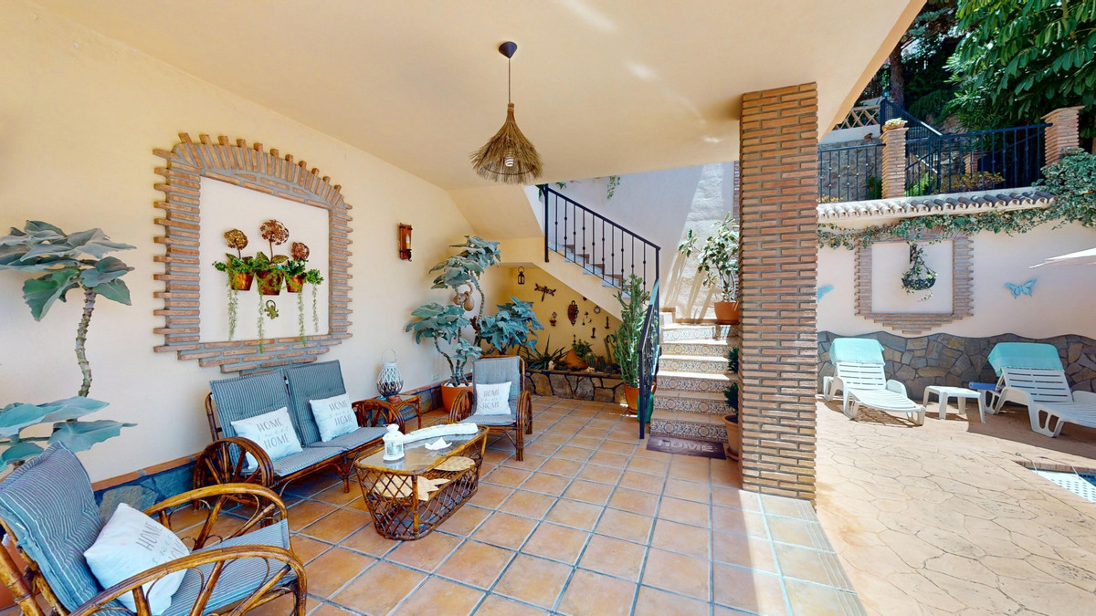 Se vende Villa - Chalet de 3 dormitorios en Costa Del Sol East, Málaga, España