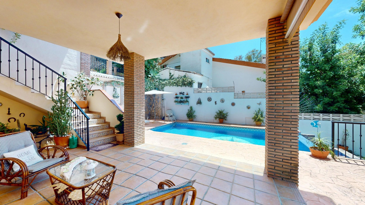 Se vende Villa - Chalet de 3 dormitorios en Costa Del Sol East, Málaga, España