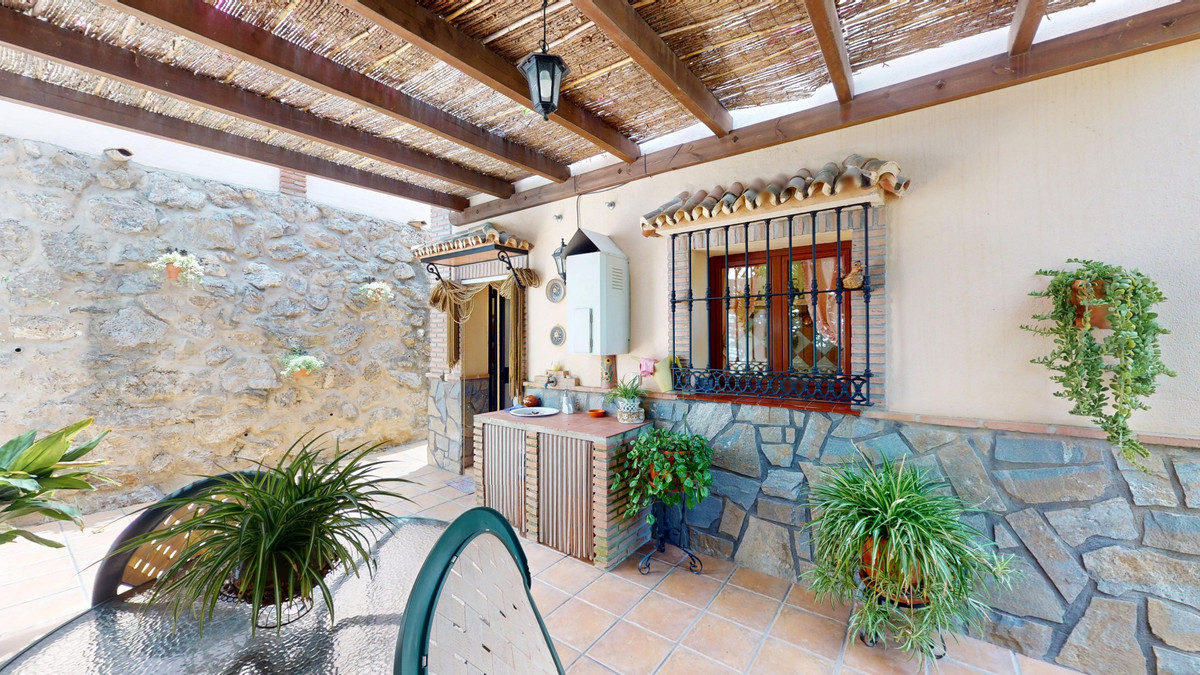 Se vende Villa - Chalet de 3 dormitorios en Costa Del Sol East, Málaga, España