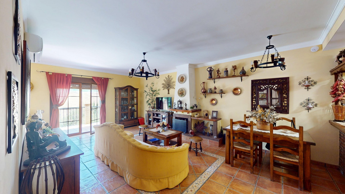 Se vende Villa - Chalet de 3 dormitorios en Costa Del Sol East, Málaga, España