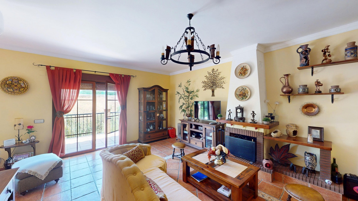 Se vende Villa - Chalet de 3 dormitorios en Costa Del Sol East, Málaga, España