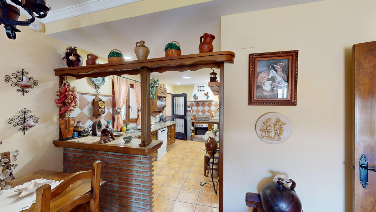 Se vende Villa - Chalet de 3 dormitorios en Costa Del Sol East, Málaga, España