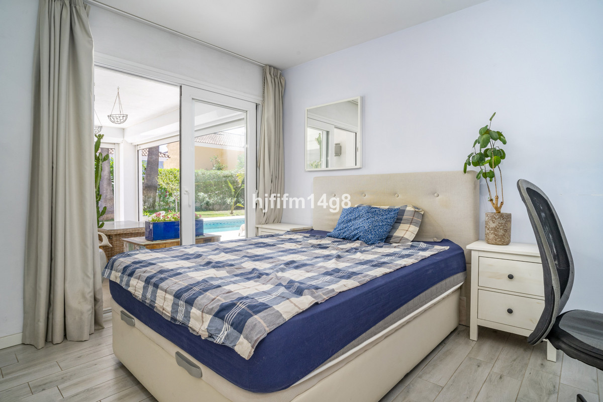 4 Bed Townhouse for sale in Nueva Andalucía Costa Del Sol, Málaga, Spain