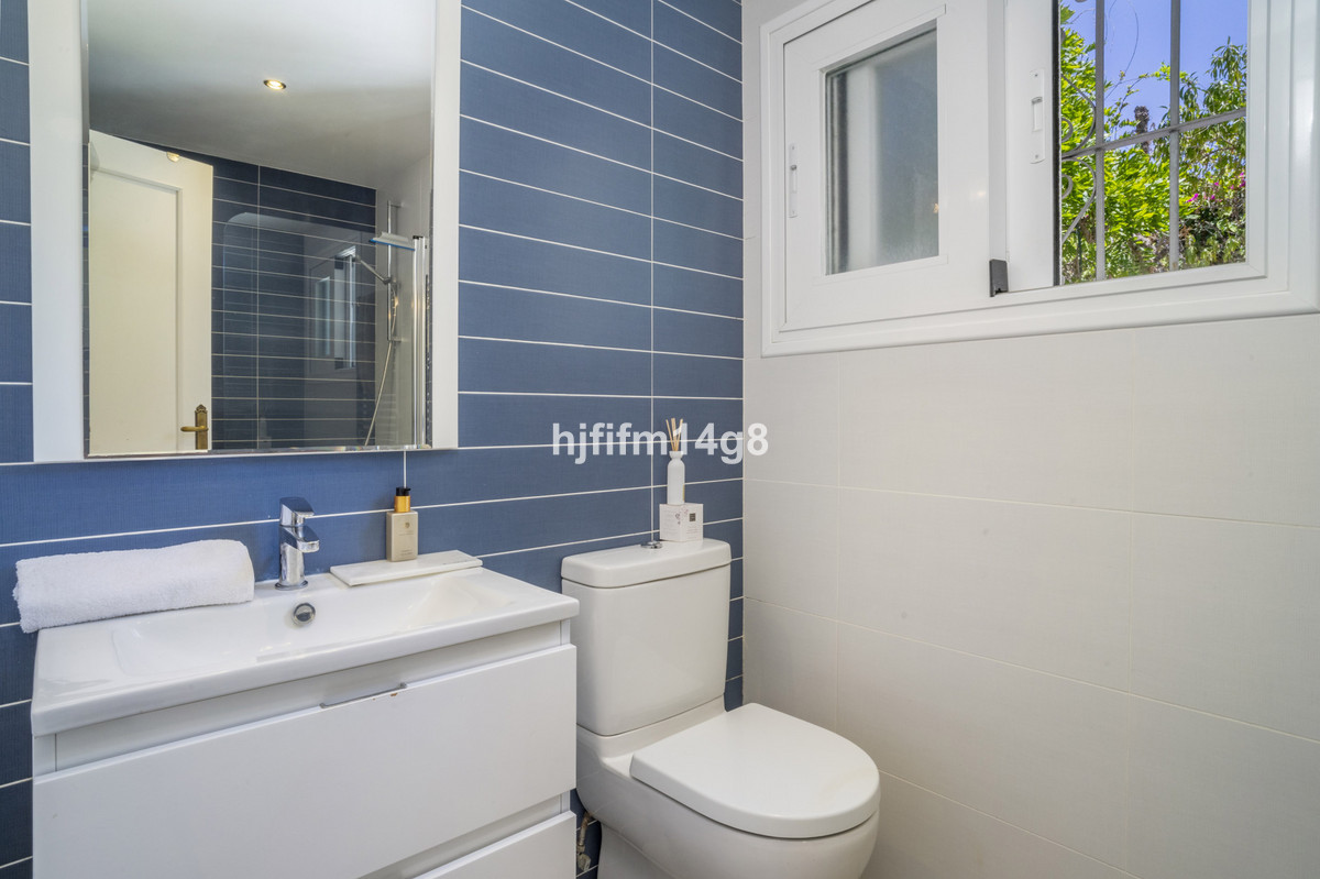 4 Bed Townhouse for sale in Nueva Andalucía Costa Del Sol, Málaga, Spain