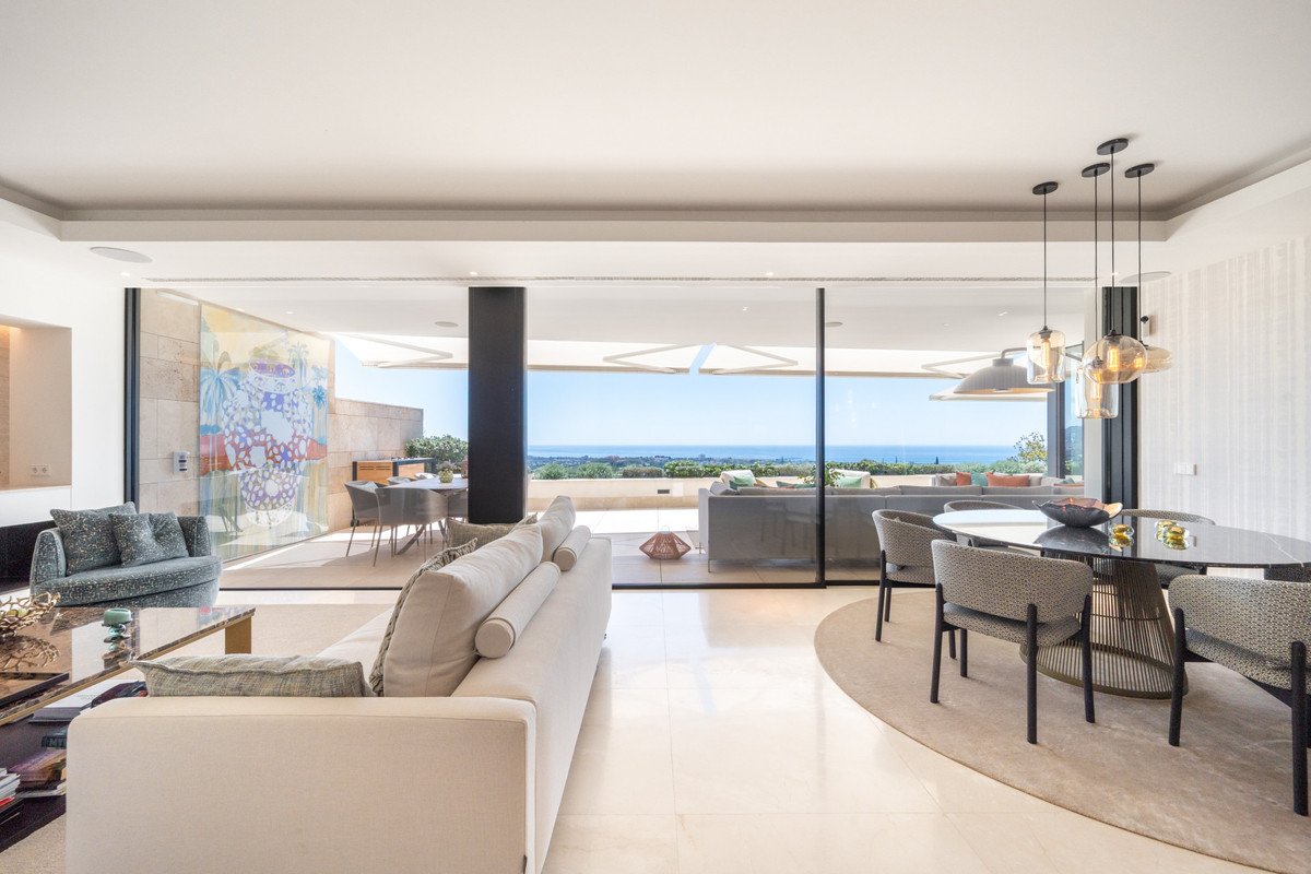 3 Bed Apartment for sale in La Quinta Costa Del Sol, Málaga, Spain