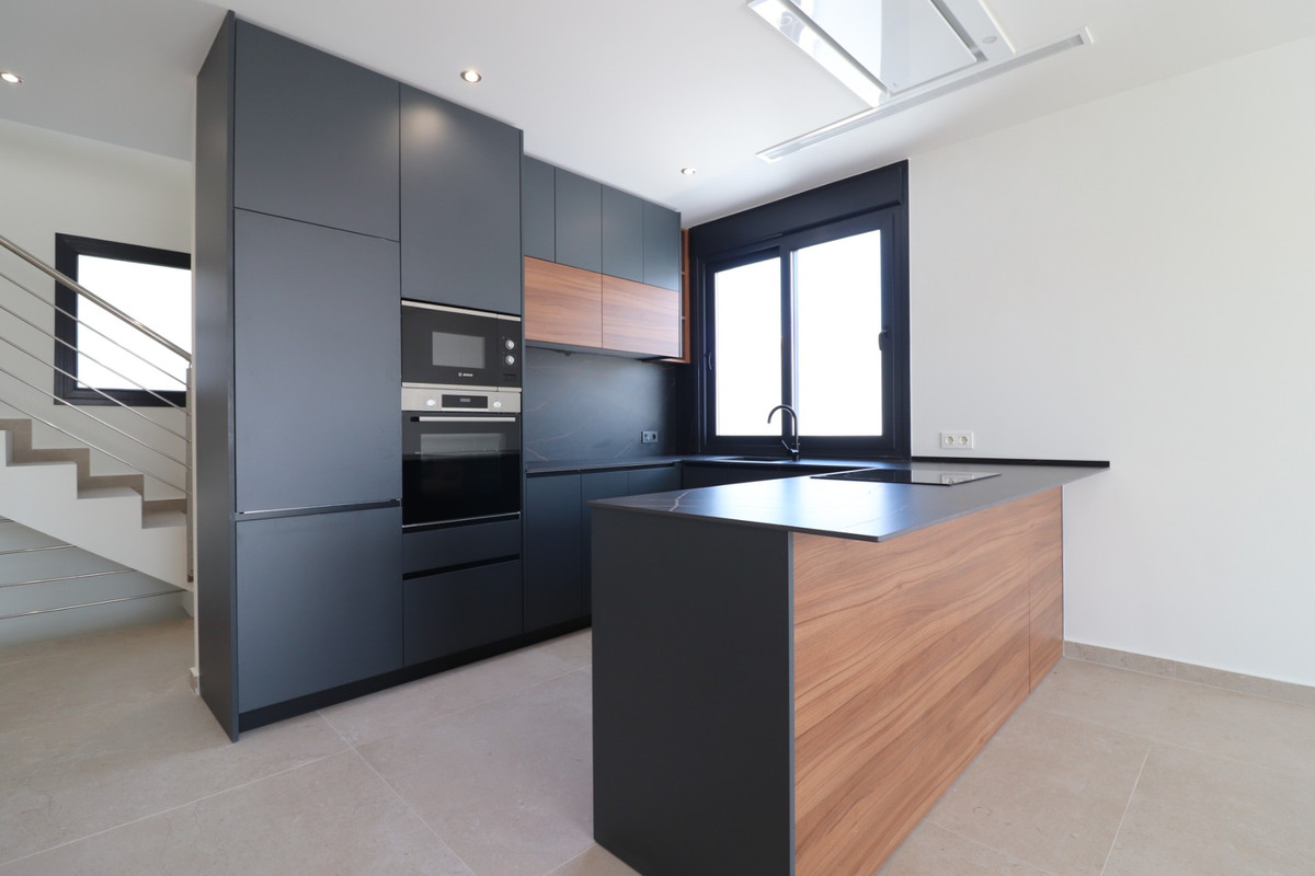 3 Bed Townhouse for sale in Ciudad Quesada Costa Blanca, Alicante, Spain