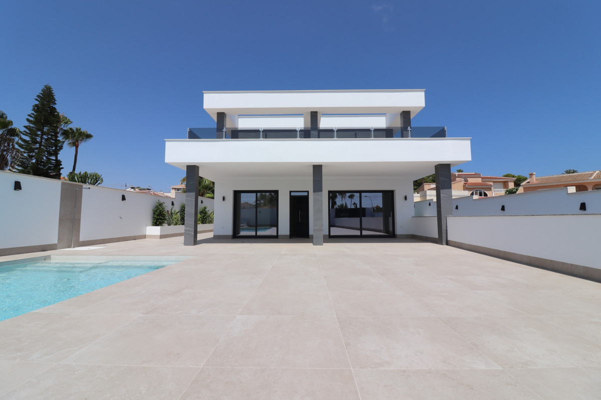 3 Bed Townhouse for sale in Ciudad Quesada Costa Blanca, Alicante, Spain