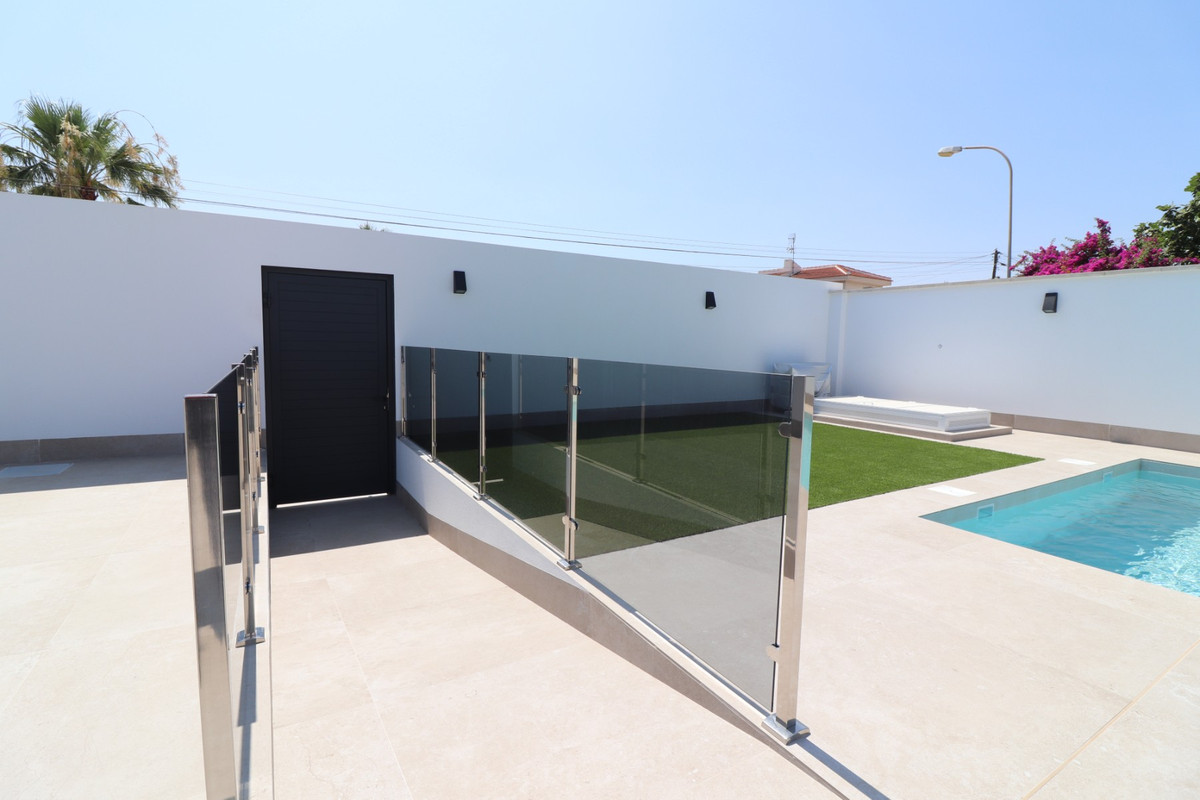 3 Bed Townhouse for sale in Ciudad Quesada Costa Blanca, Alicante, Spain