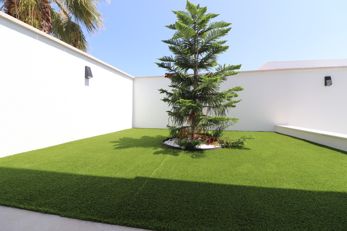 3 Bed Townhouse for sale in Ciudad Quesada Costa Blanca, Alicante, Spain