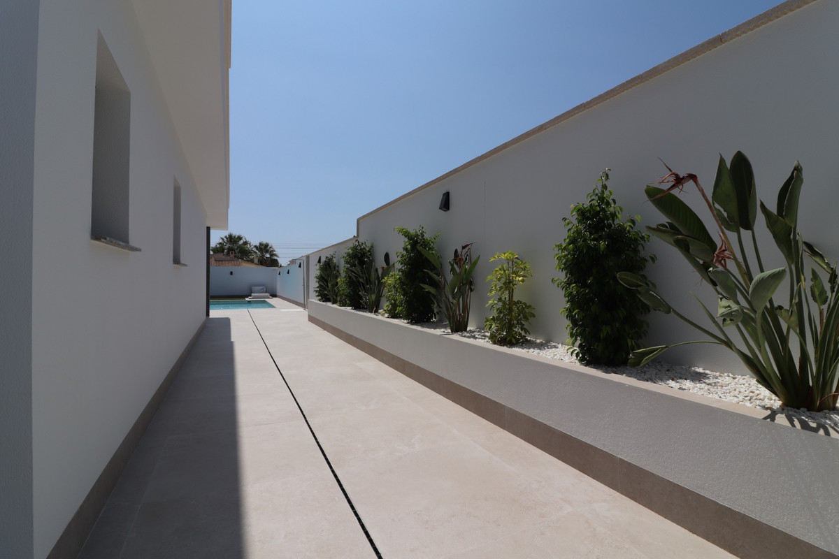 3 Bed Townhouse for sale in Ciudad Quesada Costa Blanca, Alicante, Spain