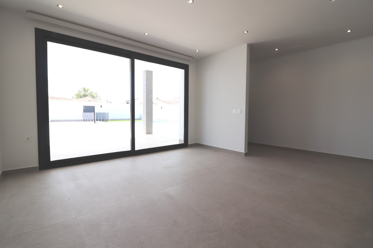 3 Bed Townhouse for sale in Ciudad Quesada Costa Blanca, Alicante, Spain