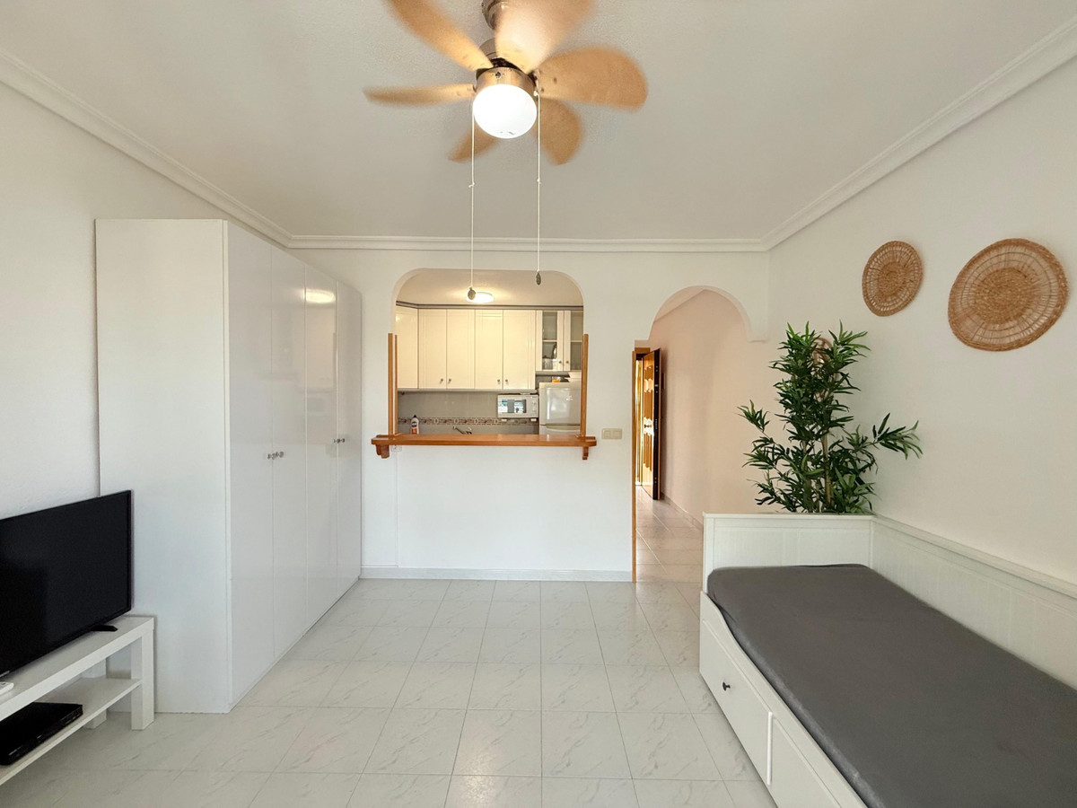Se vende Apartamento Planta Media de 1 dormitorios en Costa Blanca, Alicante, España
