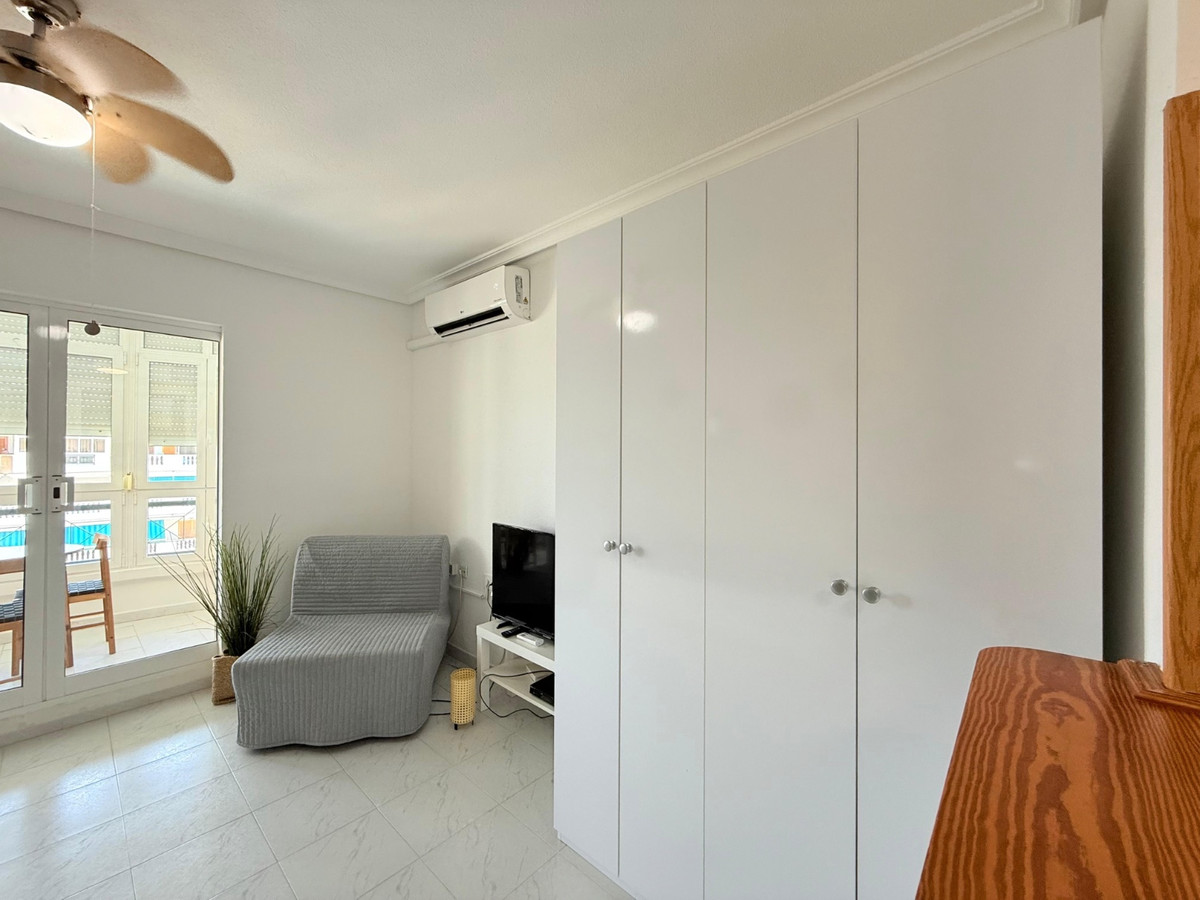Se vende Apartamento Planta Media de 1 dormitorios en Costa Blanca, Alicante, España