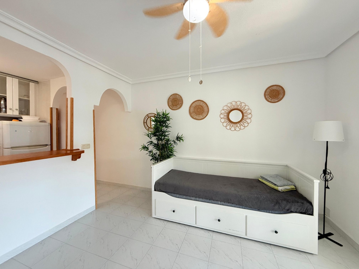 Se vende Apartamento Planta Media de 1 dormitorios en Costa Blanca, Alicante, España
