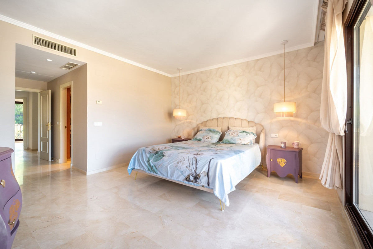 3 Bed Apartment for sale in La Quinta Costa Del Sol, Málaga, Spain