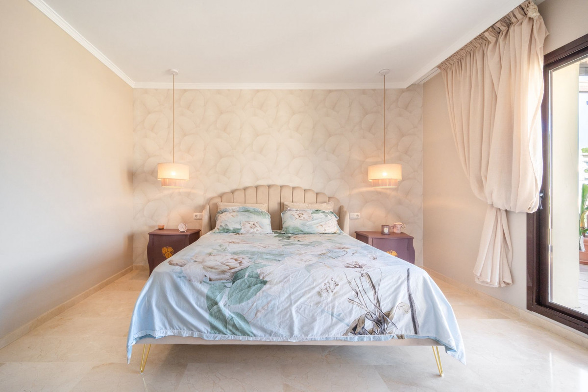 3 Bed Apartment for sale in La Quinta Costa Del Sol, Málaga, Spain