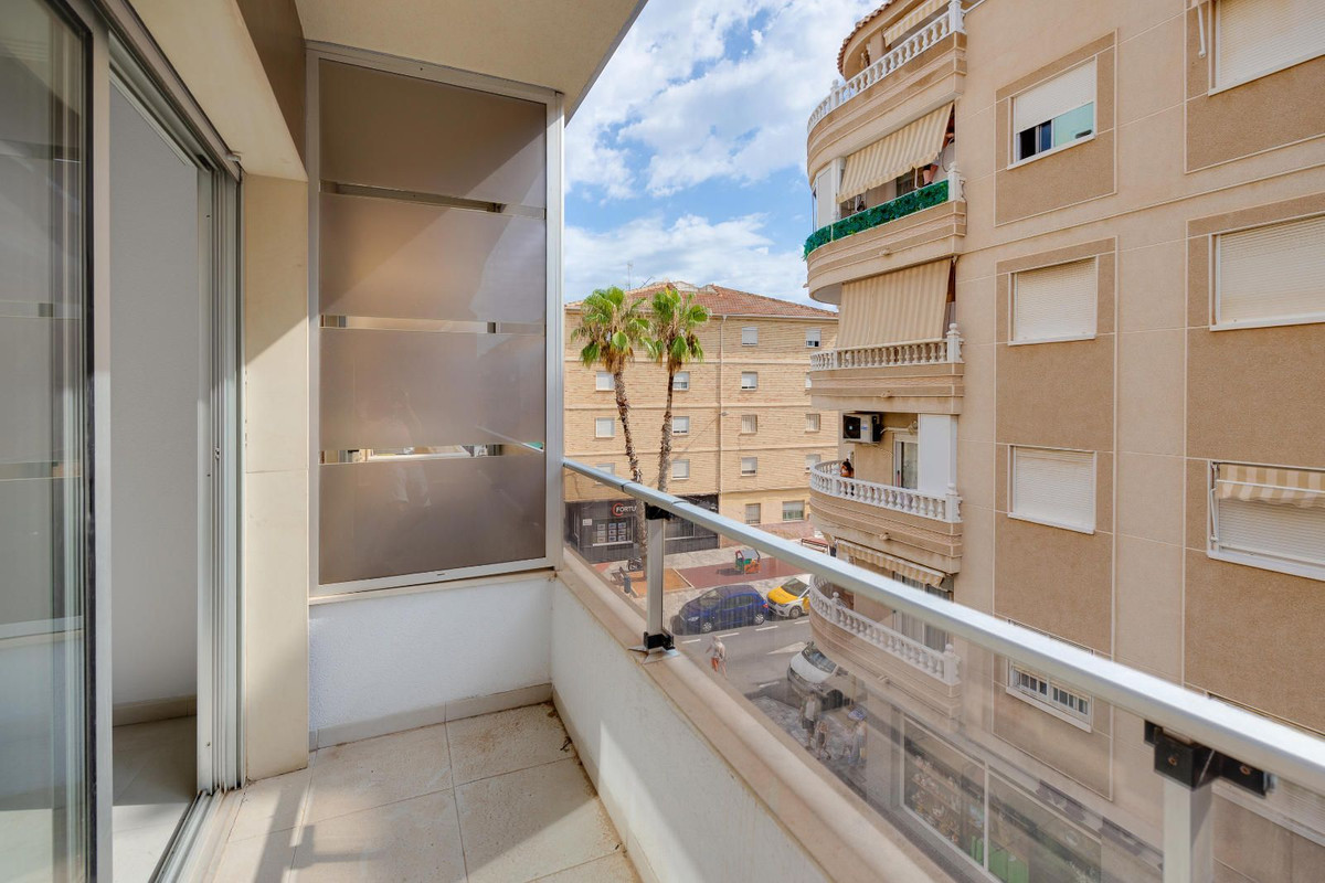3 Bed Apartment for sale in Torrevieja Costa Blanca, Alicante, Spain