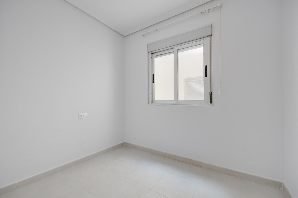 3 Bed Apartment for sale in Torrevieja Costa Blanca, Alicante, Spain