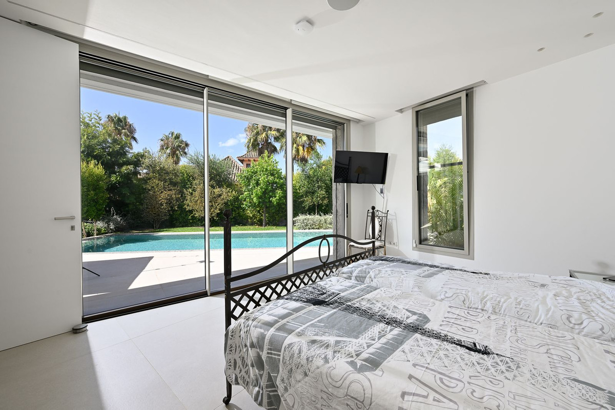 Se vende Villa - Chalet de 6 dormitorios en Costa Del Sol, Málaga, España