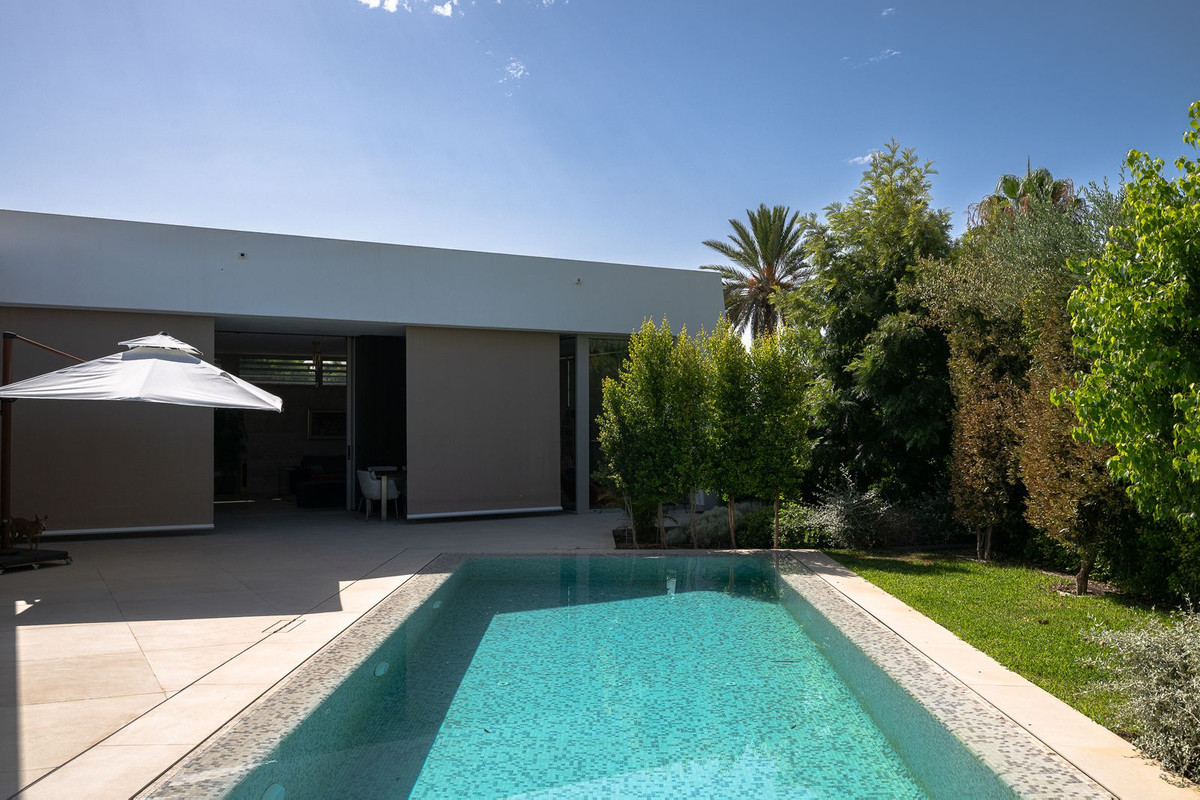 Se vende Villa - Chalet de 6 dormitorios en Costa Del Sol, Málaga, España