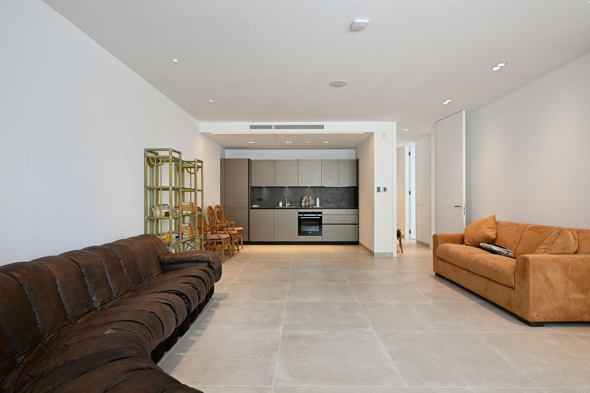 Se vende Villa - Chalet de 6 dormitorios en Costa Del Sol, Málaga, España