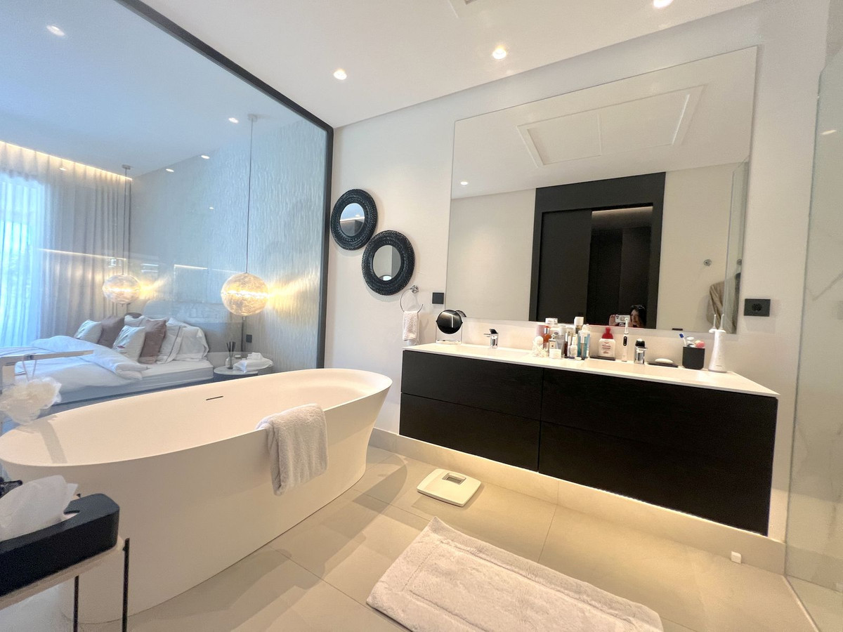 Se vende Dúplex de 5 dormitorios en Costa Del Sol, Málaga, España