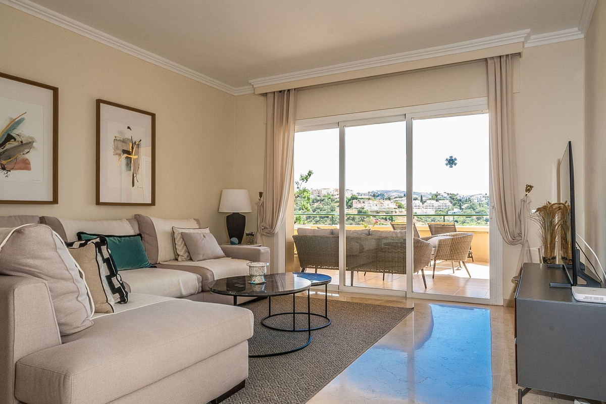 3 Bed Apartment for sale in Elviria Costa Del Sol, Málaga, Spain