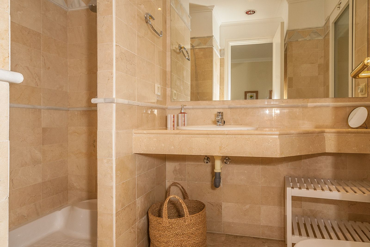 3 Bed Apartment for sale in Elviria Costa Del Sol, Málaga, Spain