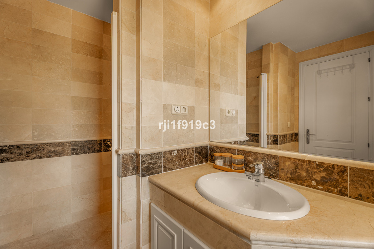 3 Bed Apartment for sale in Elviria Costa Del Sol, Málaga, Spain