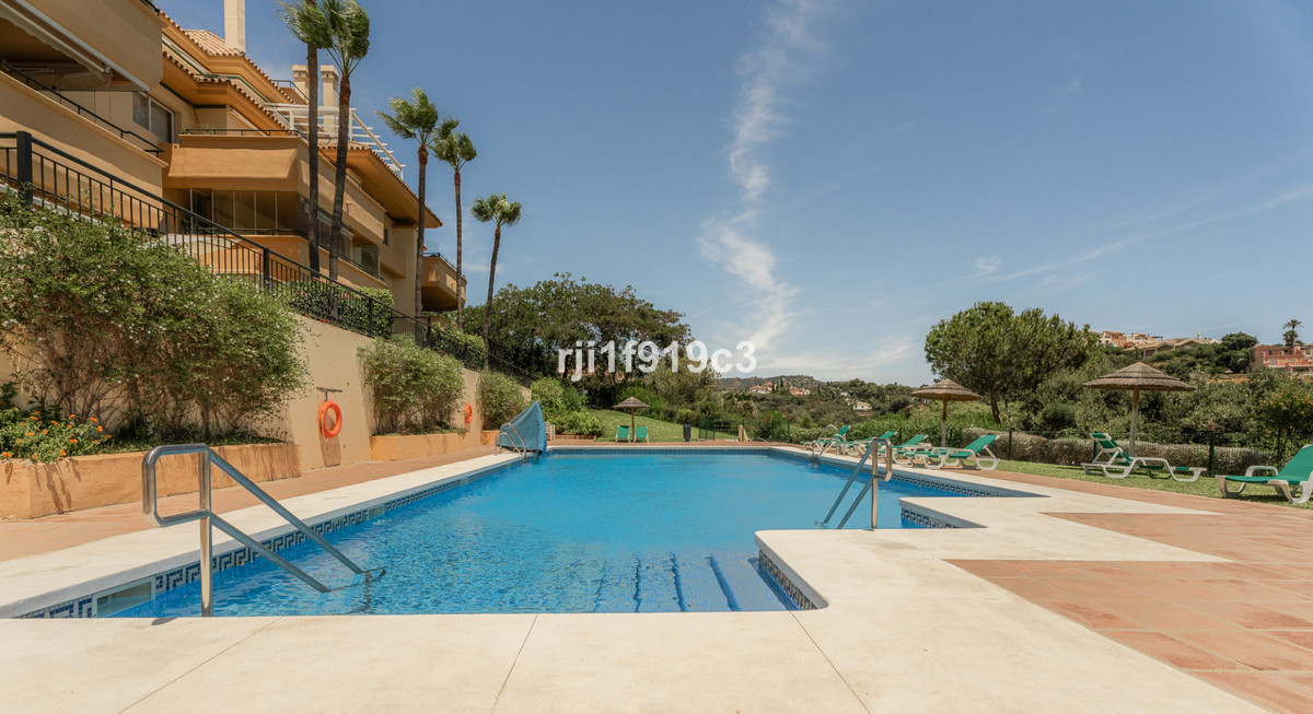 3 Bed Apartment for sale in Elviria Costa Del Sol, Málaga, Spain