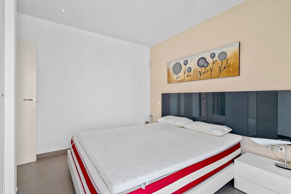 Se vende Villa - Chalet de 3 dormitorios en Costa Blanca, Alicante, España