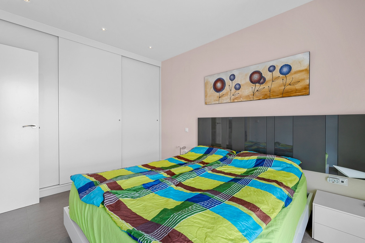 Se vende Villa - Chalet de 3 dormitorios en Costa Blanca, Alicante, España