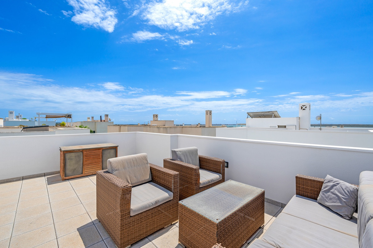 Se vende Villa - Chalet de 3 dormitorios en Costa Blanca, Alicante, España