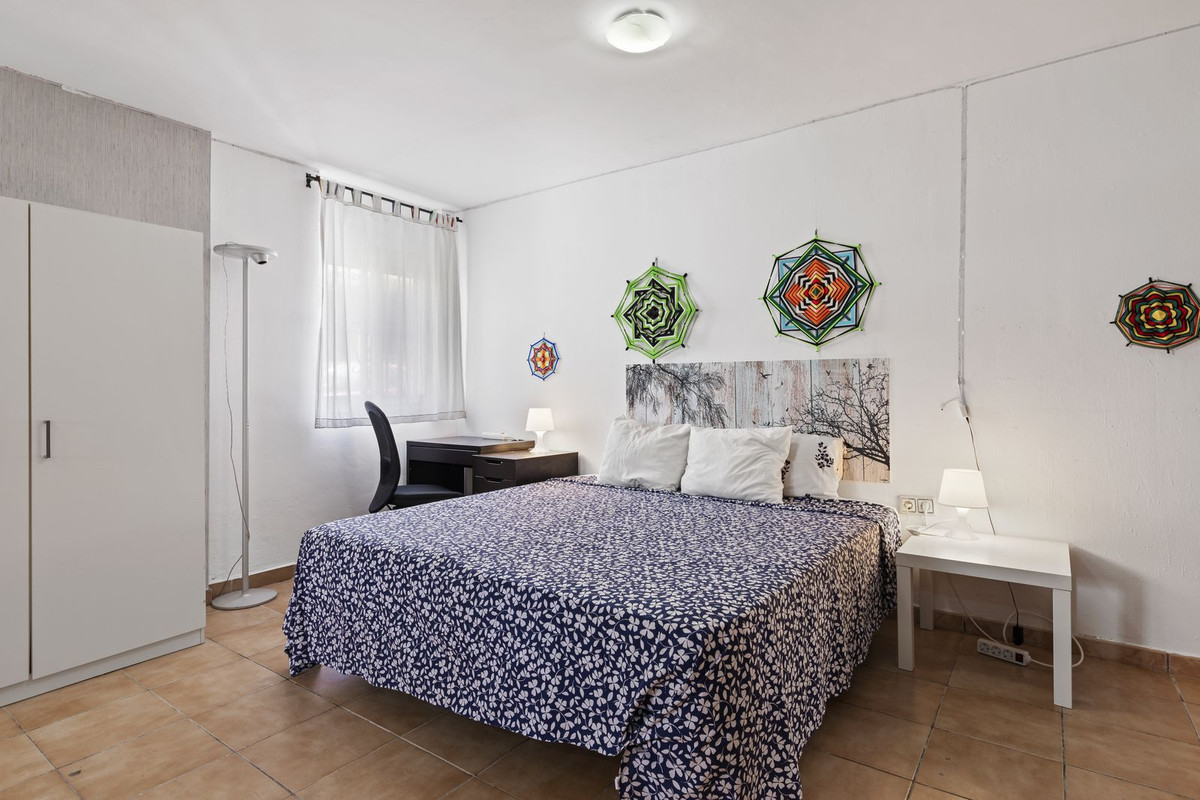 4 Bed Townhouse for sale in Fuengirola Costa Del Sol, Málaga, Spain