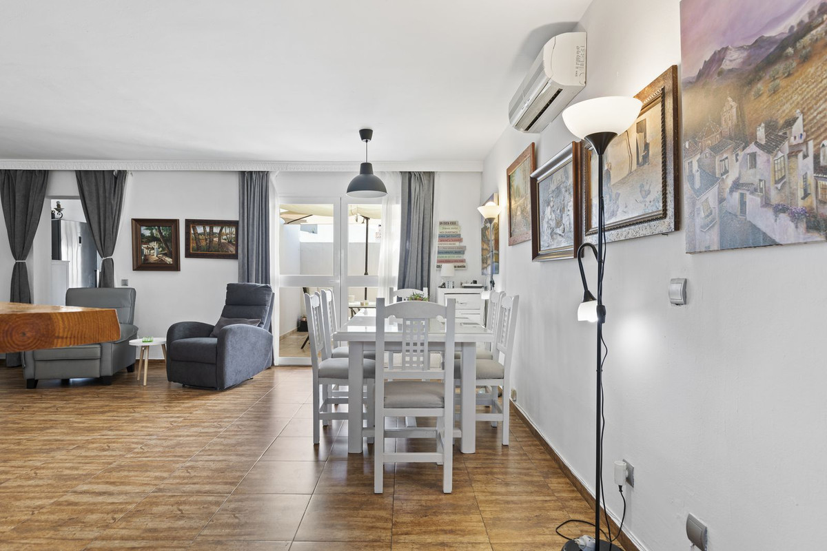 4 Bed Townhouse for sale in Fuengirola Costa Del Sol, Málaga, Spain