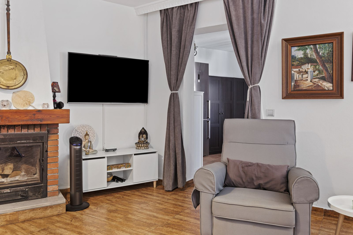 4 Bed Townhouse for sale in Fuengirola Costa Del Sol, Málaga, Spain