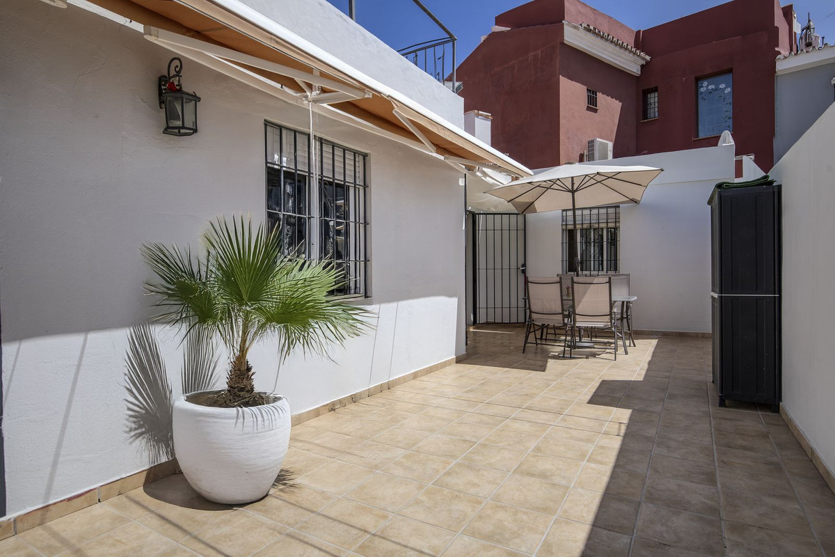 4 Bed Townhouse for sale in Fuengirola Costa Del Sol, Málaga, Spain