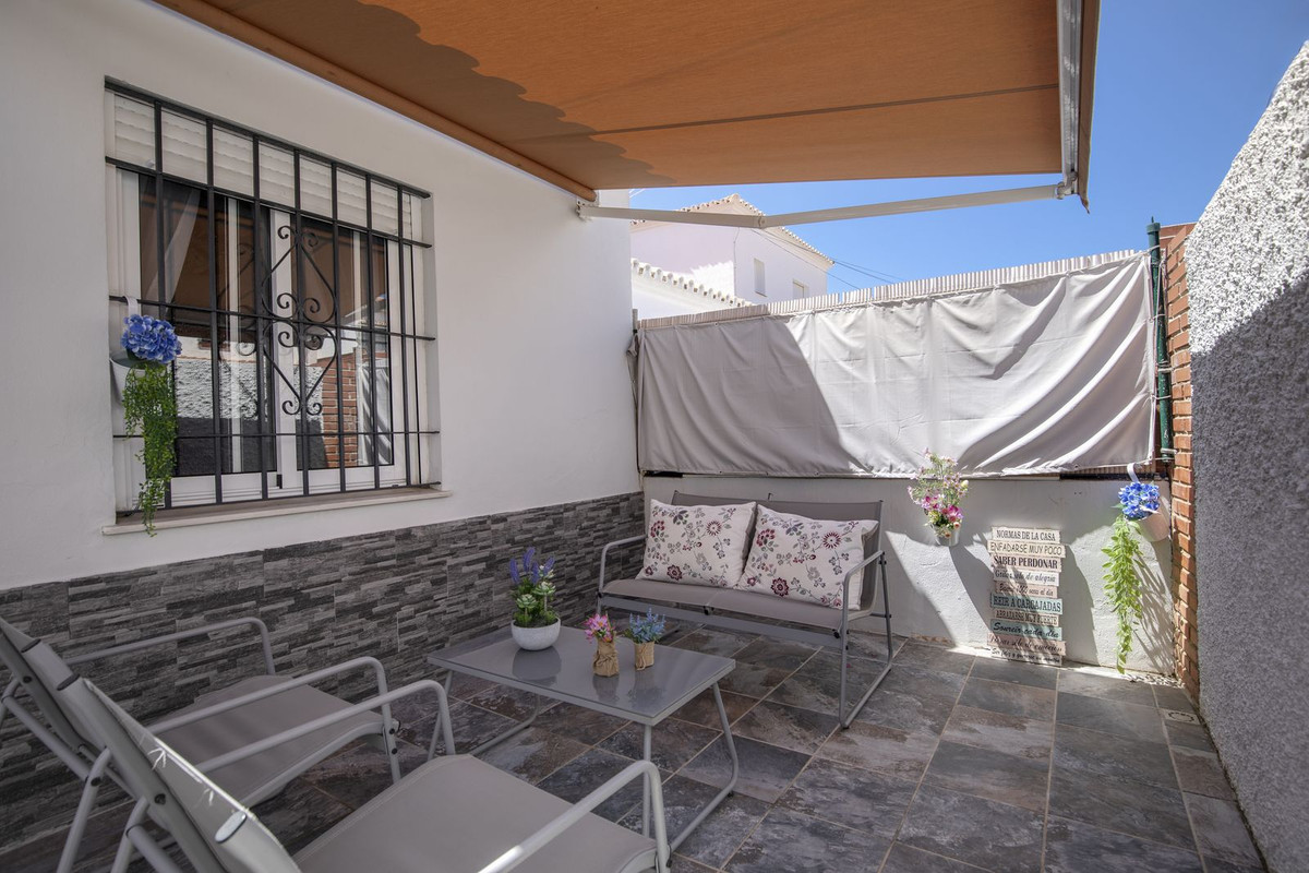 4 Bed Townhouse for sale in Fuengirola Costa Del Sol, Málaga, Spain